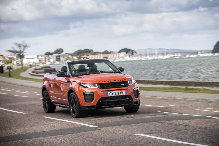  Land Rover Range Rover Evoque Convertible 2016 года  (UK) (фото 11 из 31)